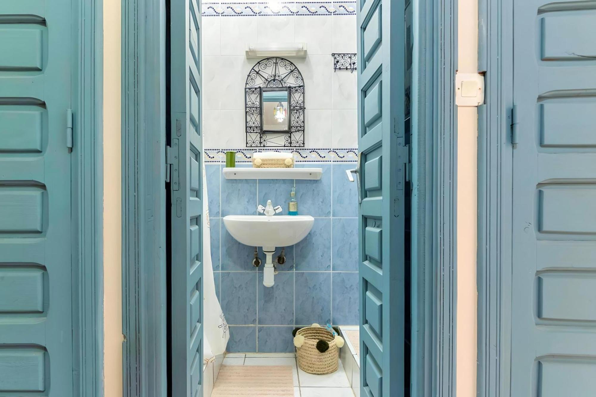 Tres Beau Riad A Marrakech Avec Piscines Marrakesh Exteriör bild