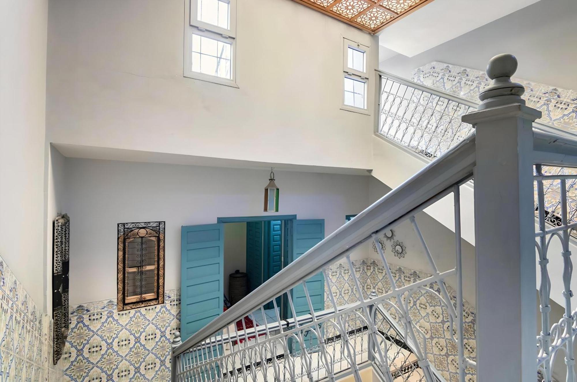 Tres Beau Riad A Marrakech Avec Piscines Marrakesh Exteriör bild